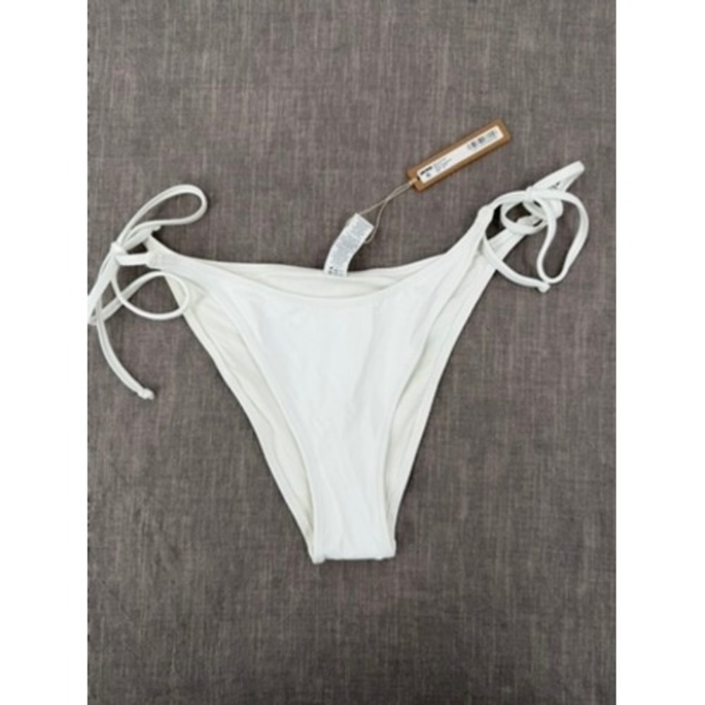 SKIMS Recycled Swim Dippy Tie Bikini Bottoms Snow White Size M Medium NWT